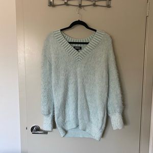 WOMENS EXPRESS SWEATER